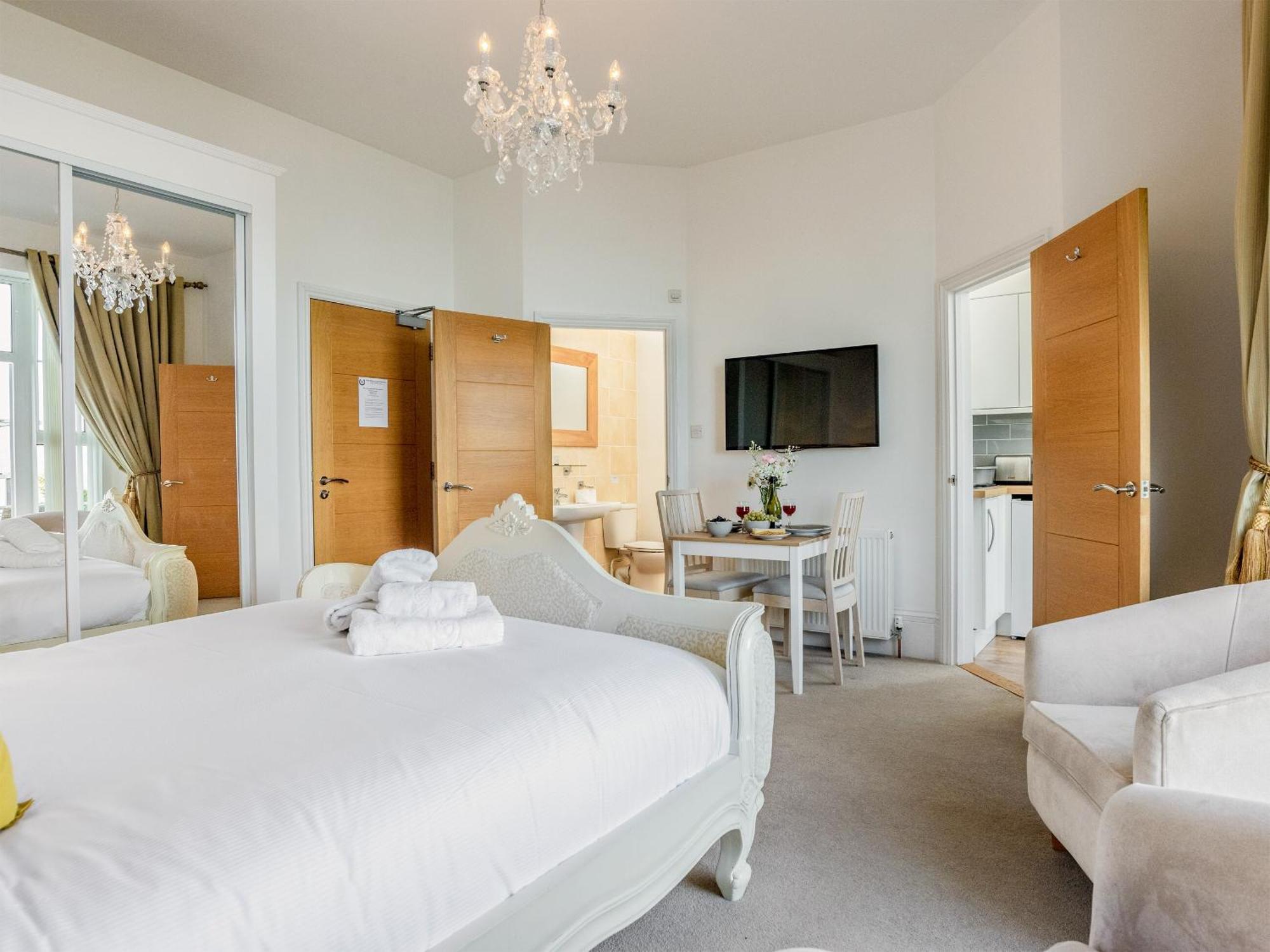 The Downs Apartment Torquay